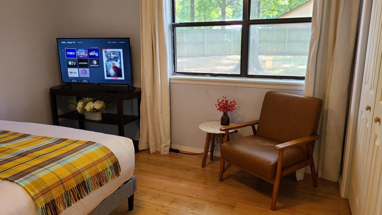 Centrally Located In Rogers And Bentonville! -Private Rooms Экстерьер фото