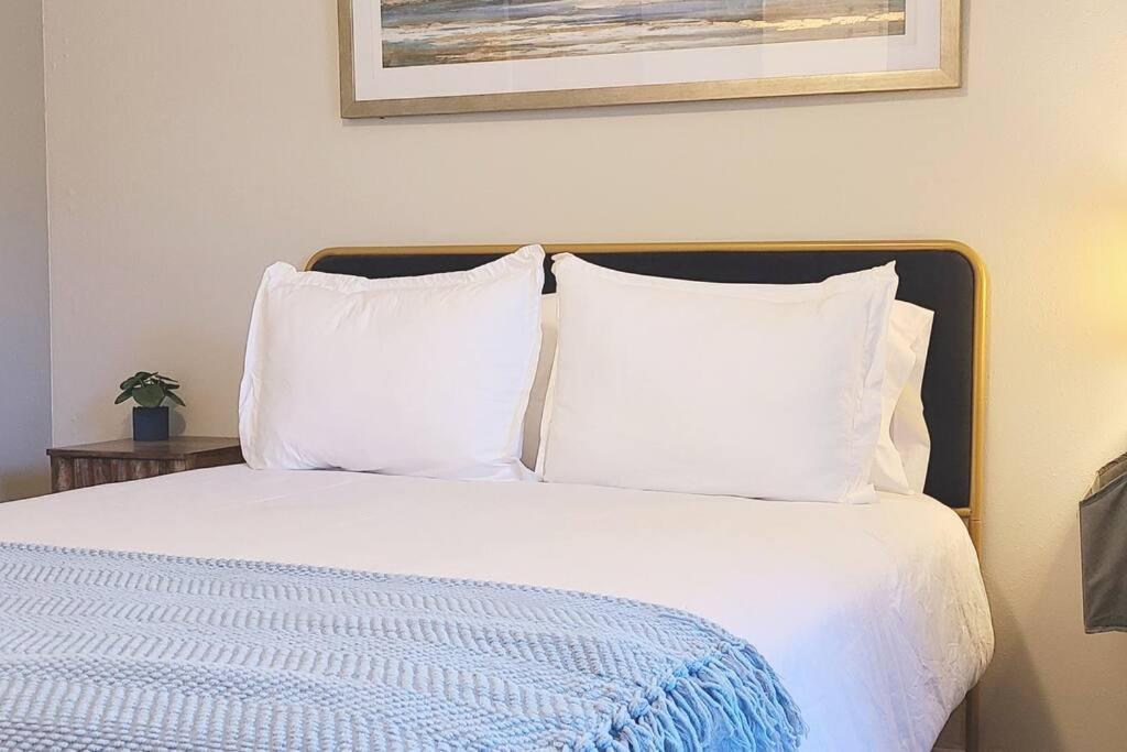Centrally Located In Rogers And Bentonville! -Private Rooms Экстерьер фото