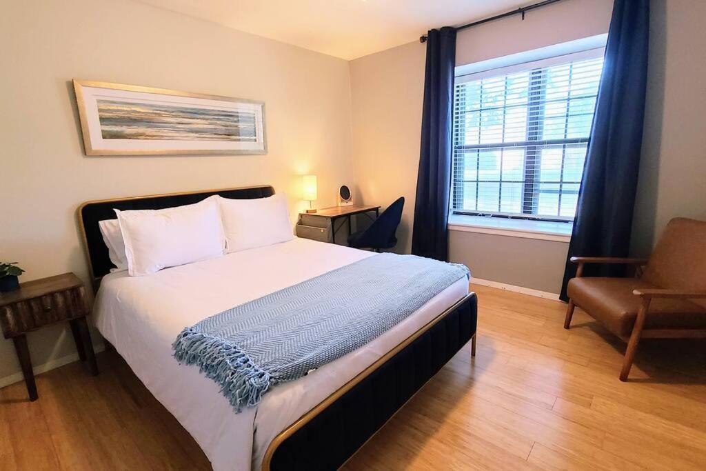 Centrally Located In Rogers And Bentonville! -Private Rooms Экстерьер фото
